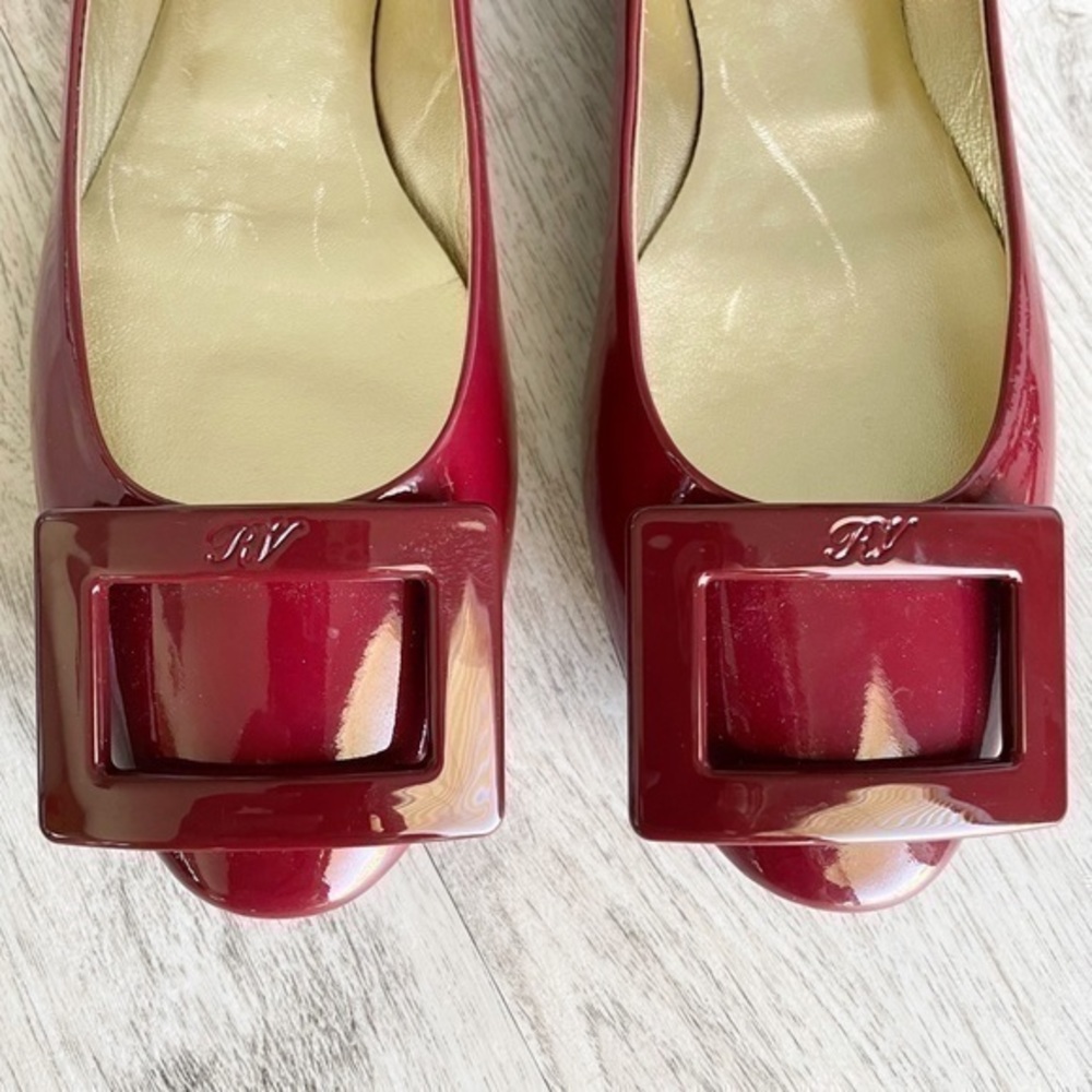🆕 Roger Vivier Logo Buckle Patent Leather Ballet Flats Current Collection - Picture 7 of 16
